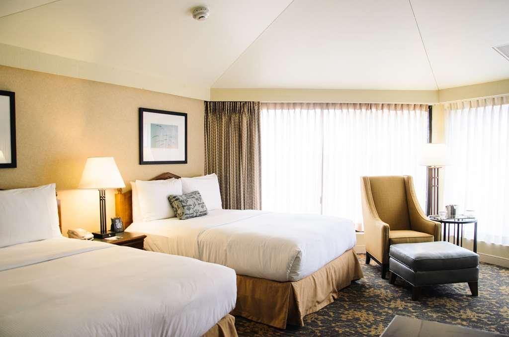 Indian Lakes Hotel Bloomingdale Room photo